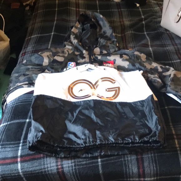 Jackets - Picture 3 of 3